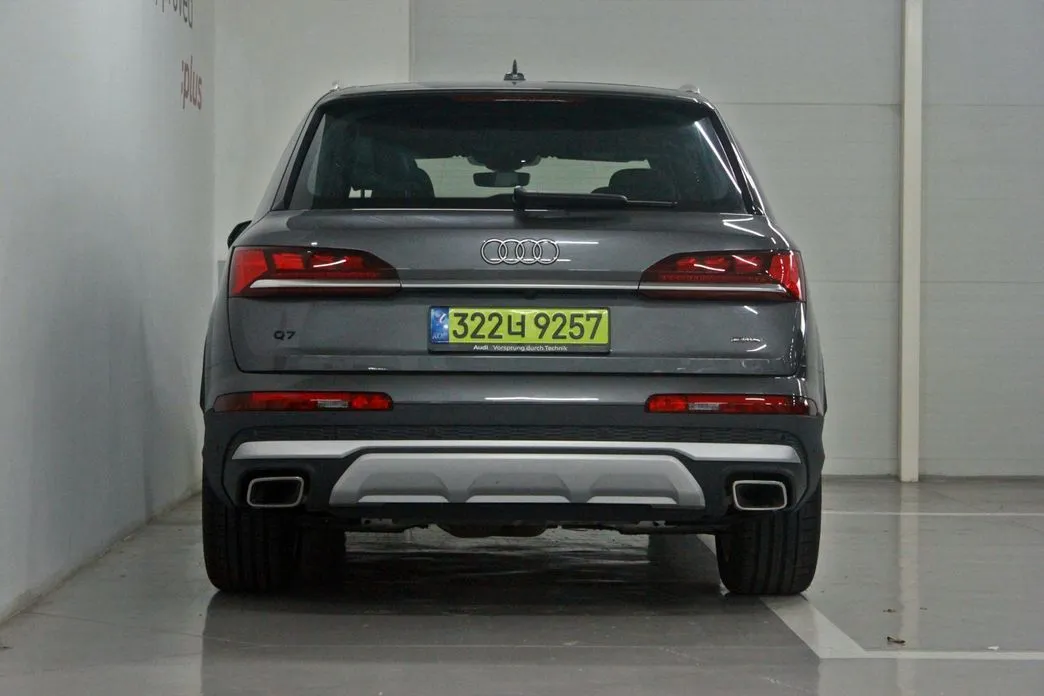 Audi Q7 2025 из KR, фото 4