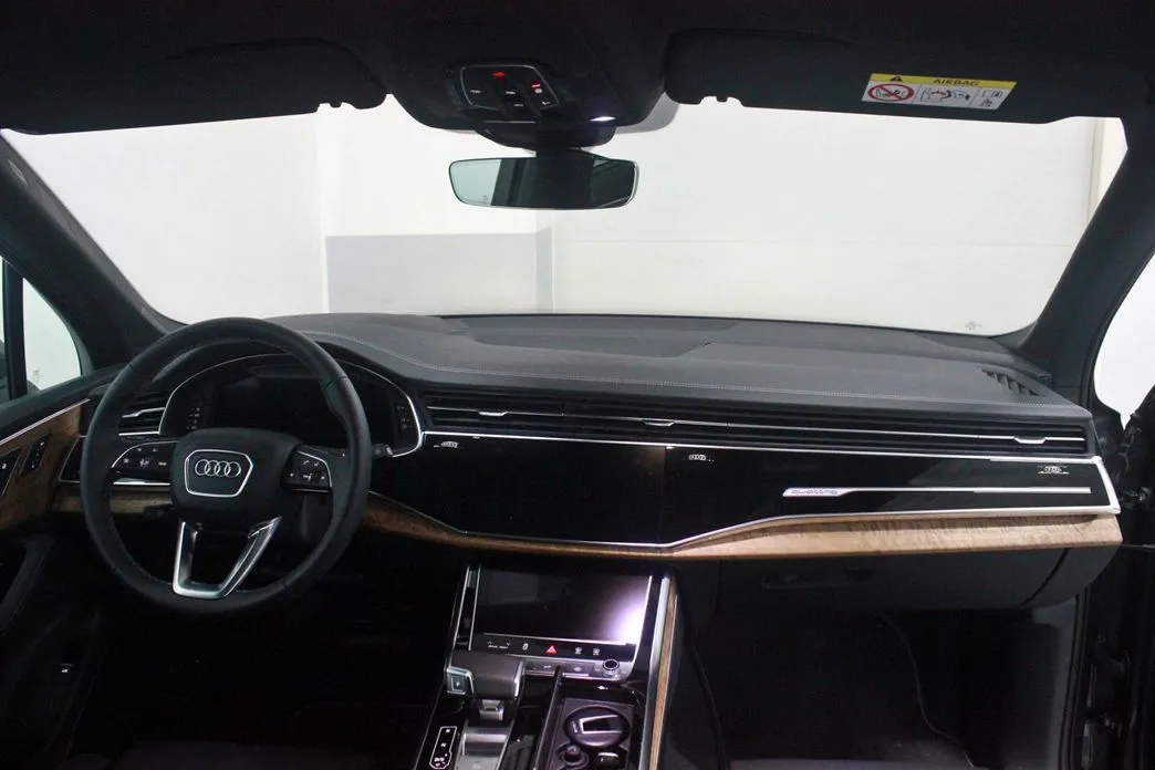 Audi Q7 2025 из KR, фото 9