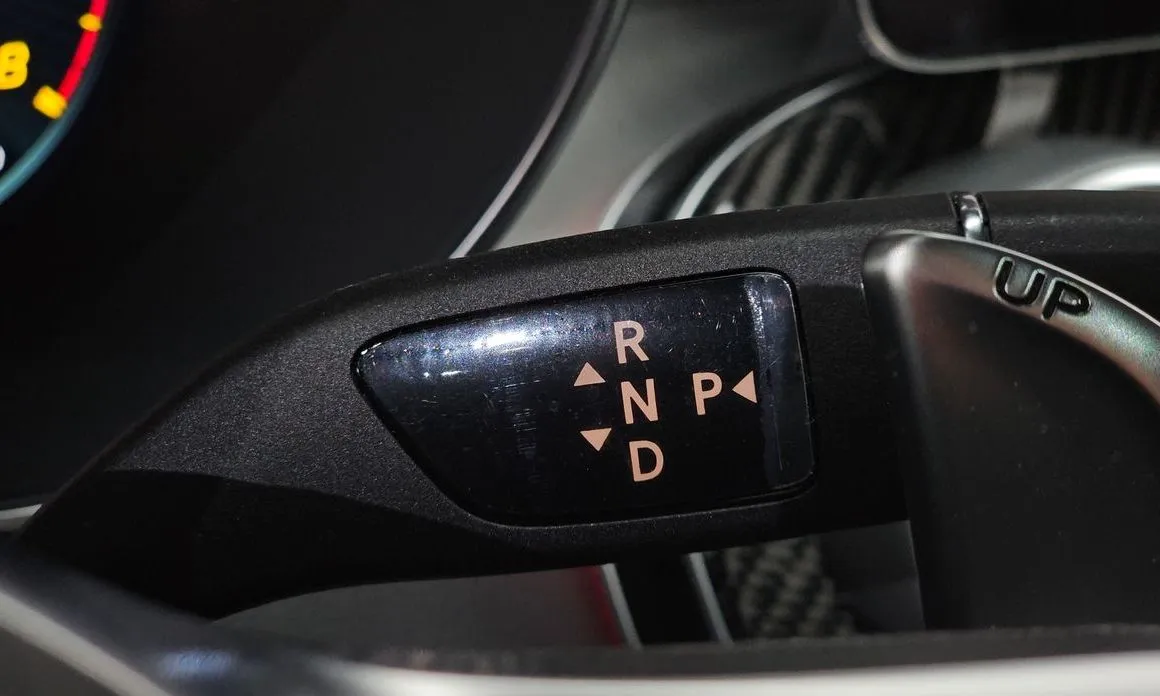 Mercedes-Benz C-Class 2023 из KR, фото 4