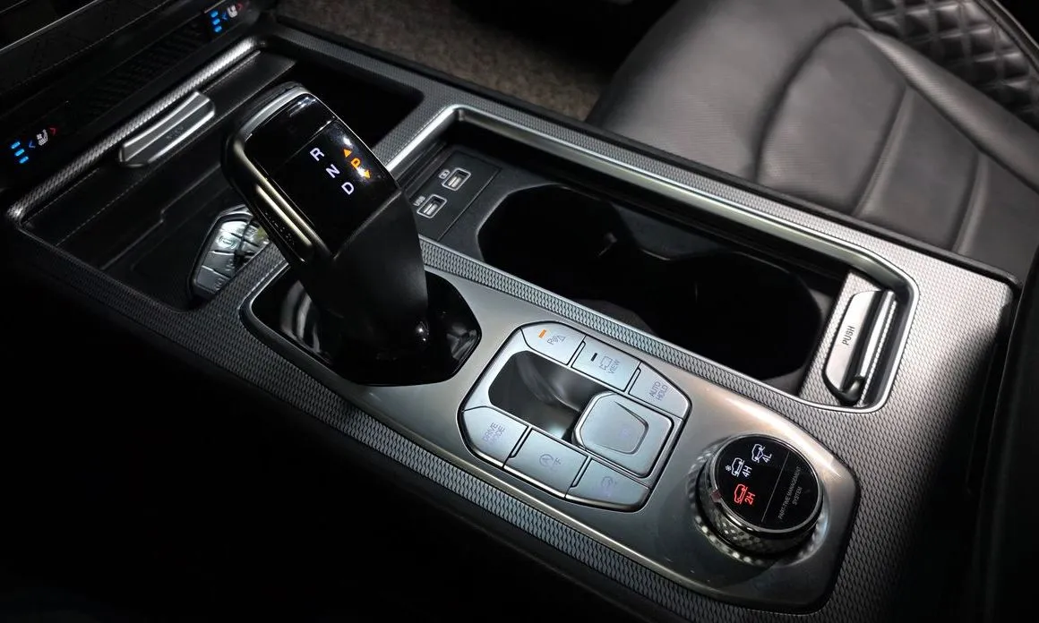 KG Mobility (Ssangyong) Rexton — фото 6