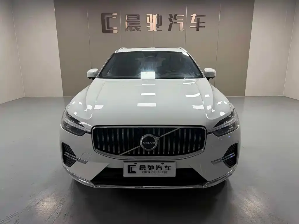 Volvo XC60 2022 из CN, фото 8