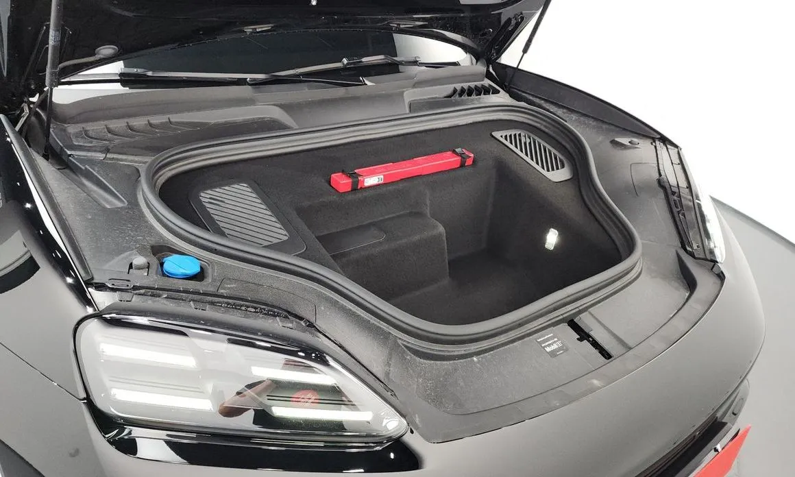 Porsche Macan 2025 из KR, фото 7