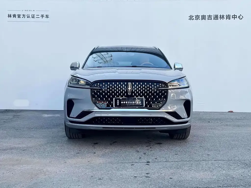 Lincoln Aviator — фото 10