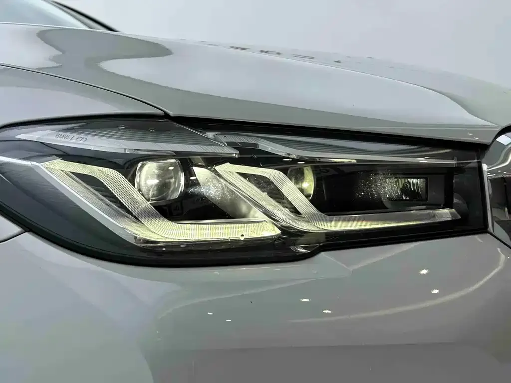 BMW 5 Series 2021 из CN, фото 7