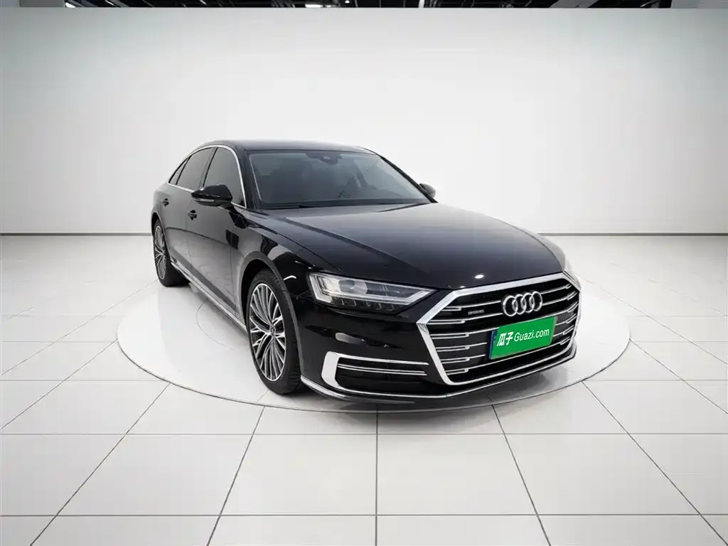 Audi A8 — фото 4