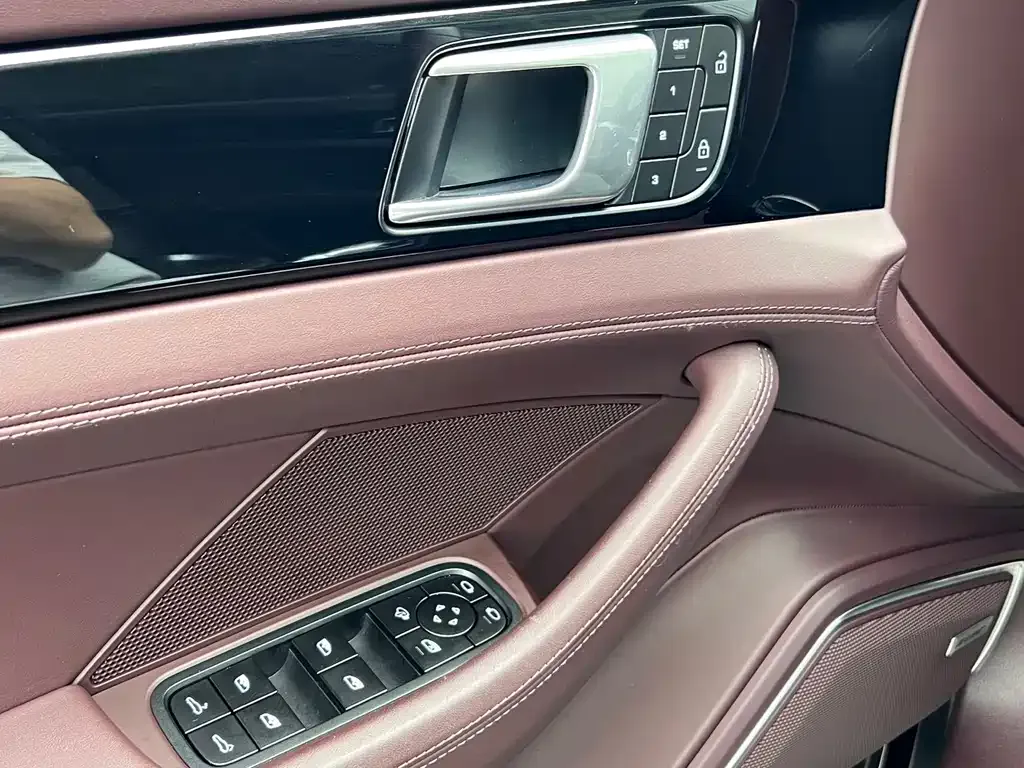 Porsche Panamera 2021 из CN, фото 2