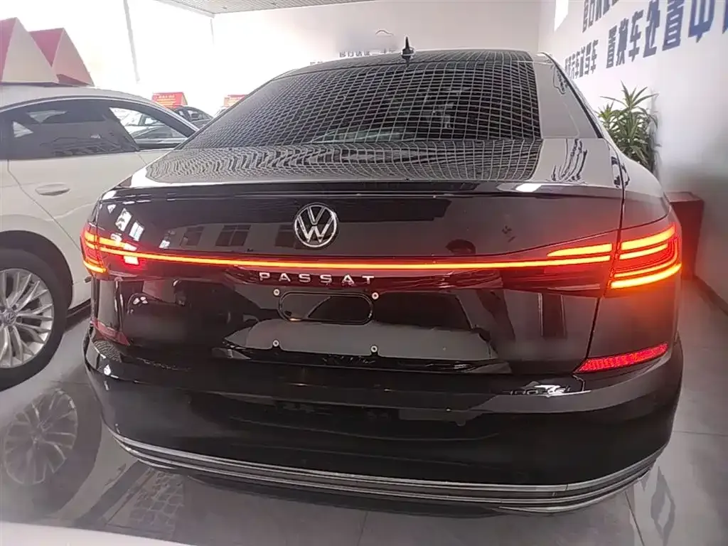 Volkswagen Passat — фото 5