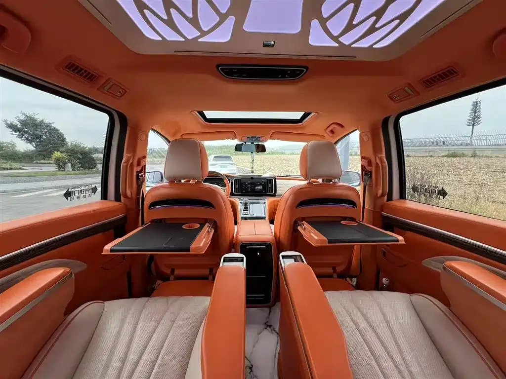 GAC Motor Trumpchi M8 — фото 10