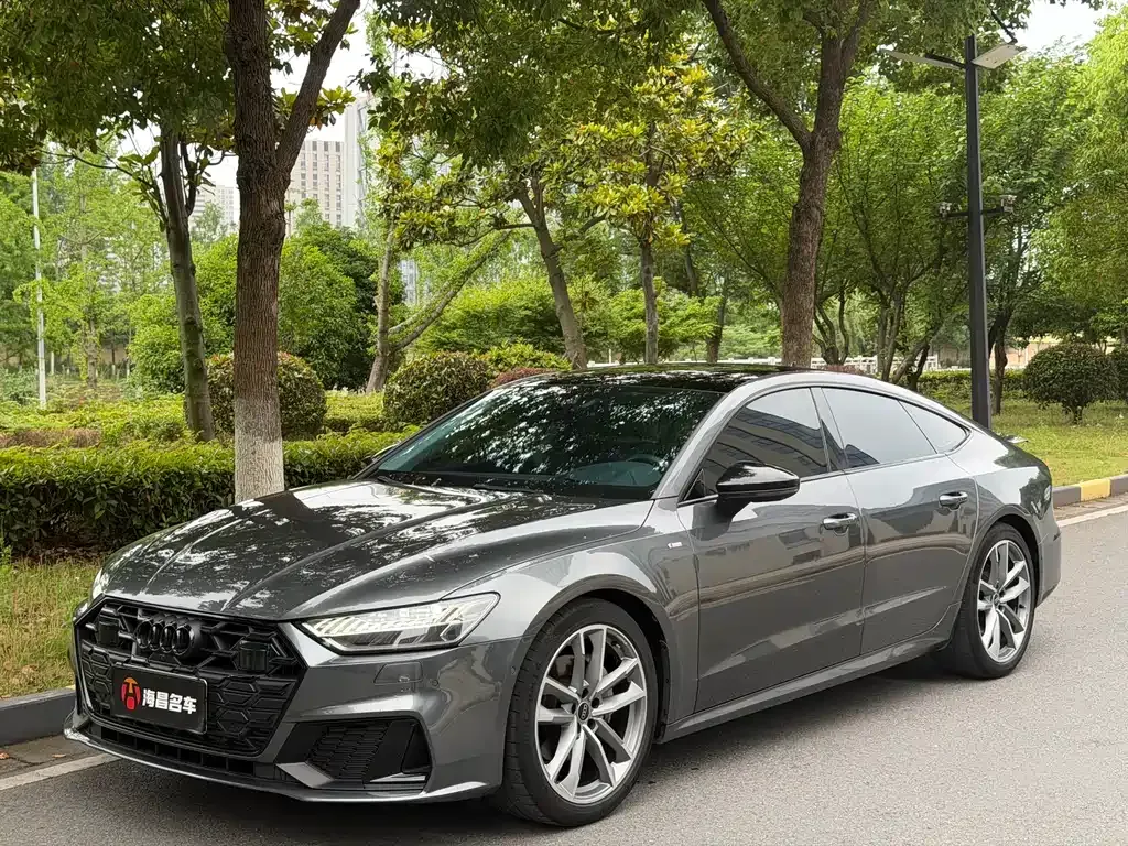Audi A7 — фото 1