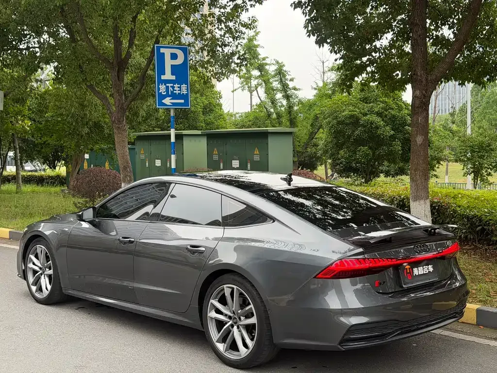 Audi A7 — фото 8