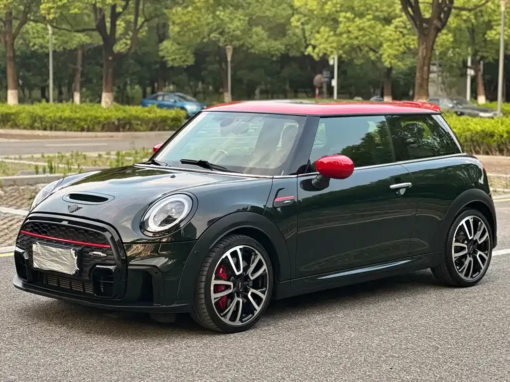 MINI JCW (John Cooper Works)