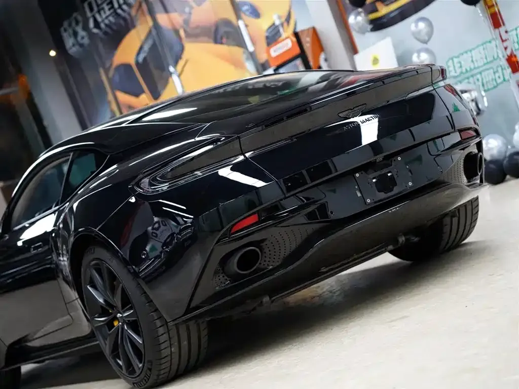 Aston Martin DB11 2021 из CN, фото 5