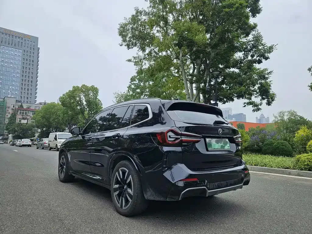 BMW iX3 2023 из CN, фото 10