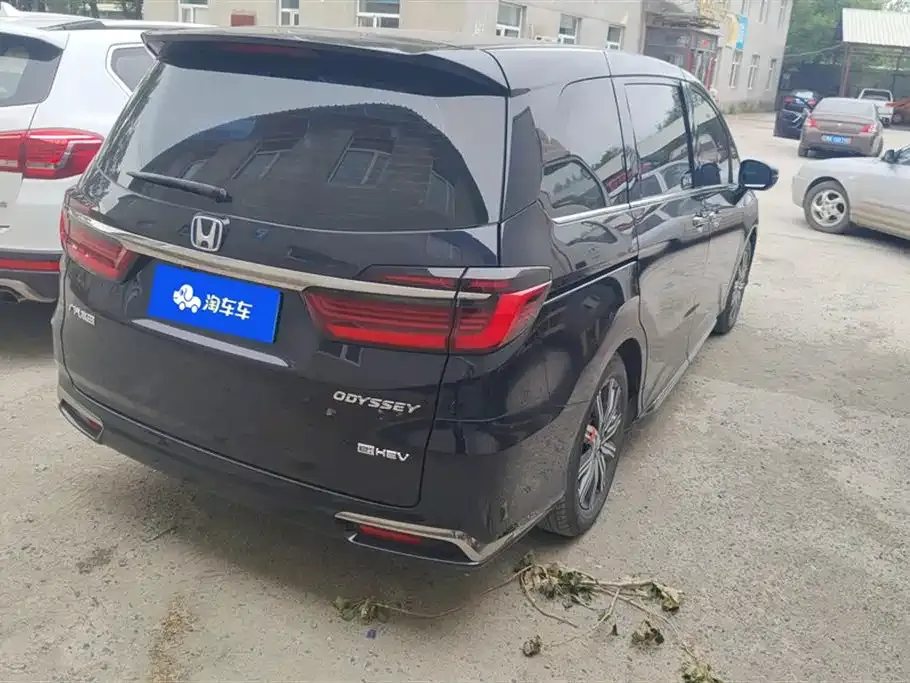 Honda Odyssey — фото 10