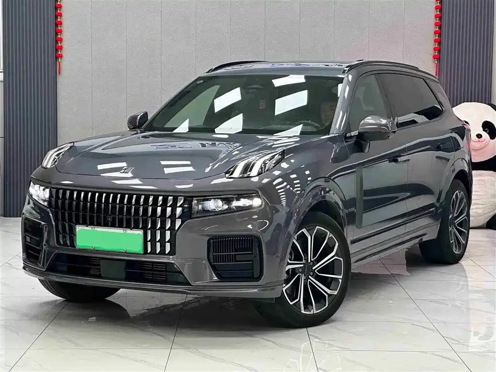 Lynk & Co 09 PHEV
