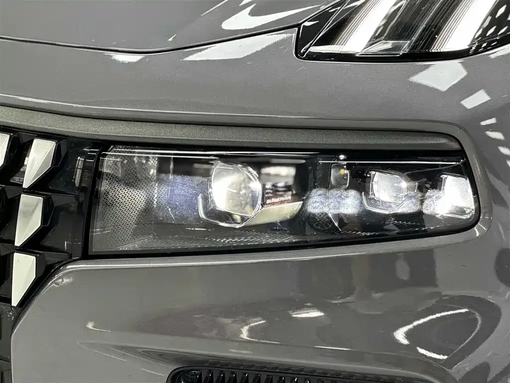 Lynk & Co 09 PHEV 2024 из CN, фото 4