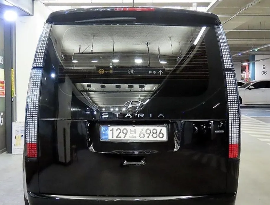Hyundai Staria 2022 из KR, фото 2