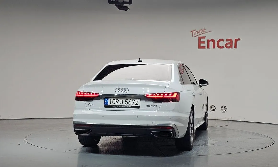 Audi A4 — фото 4