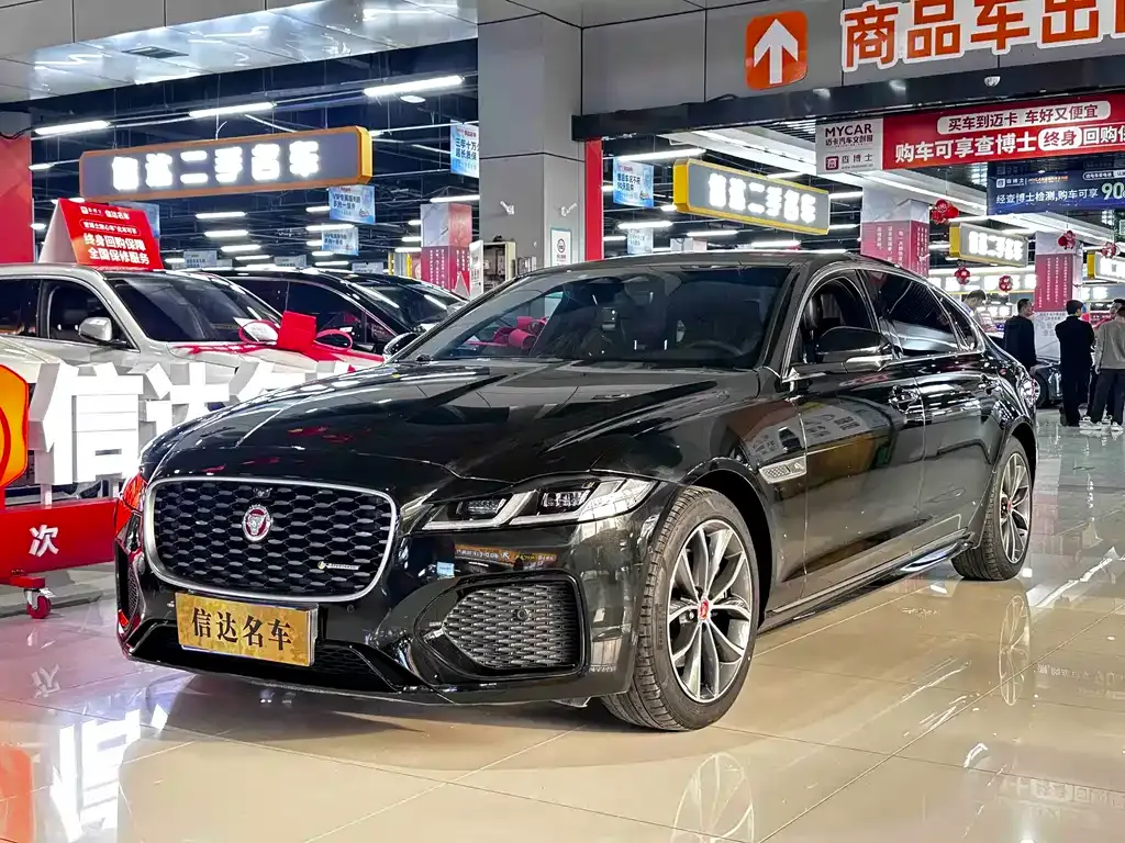 Jaguar XFL — фото 1