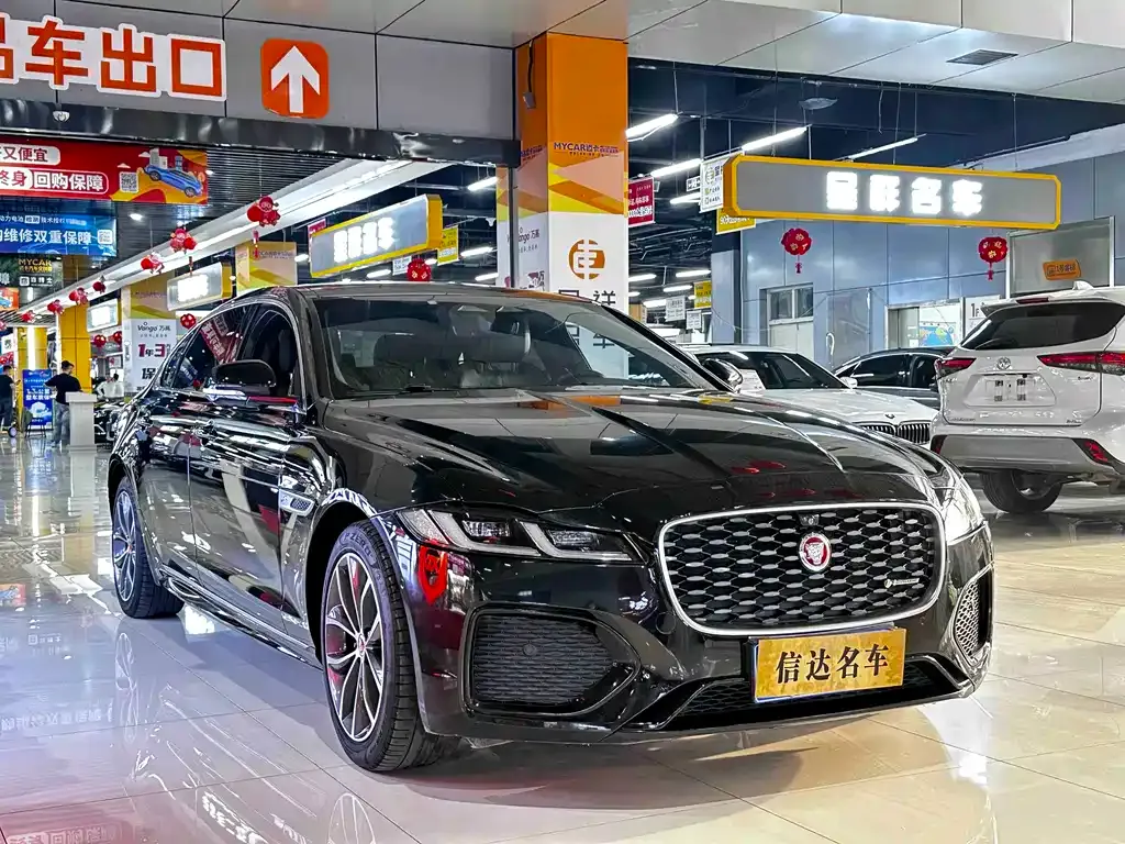 Jaguar XFL — фото 10