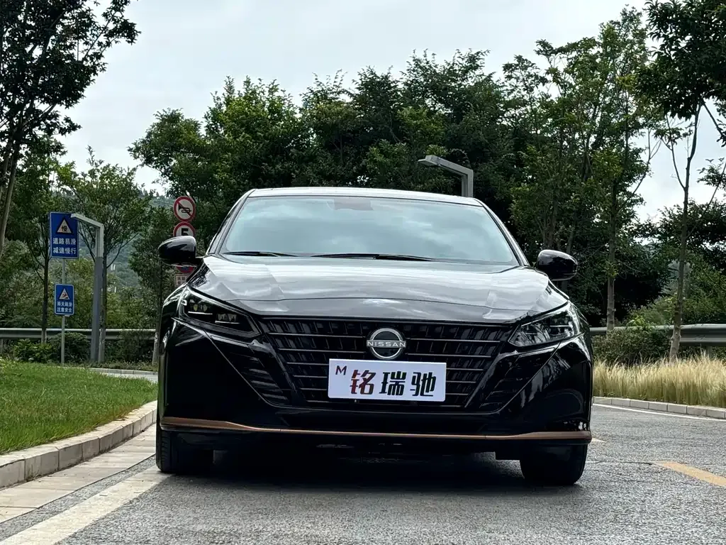 Nissan Teana — фото 2