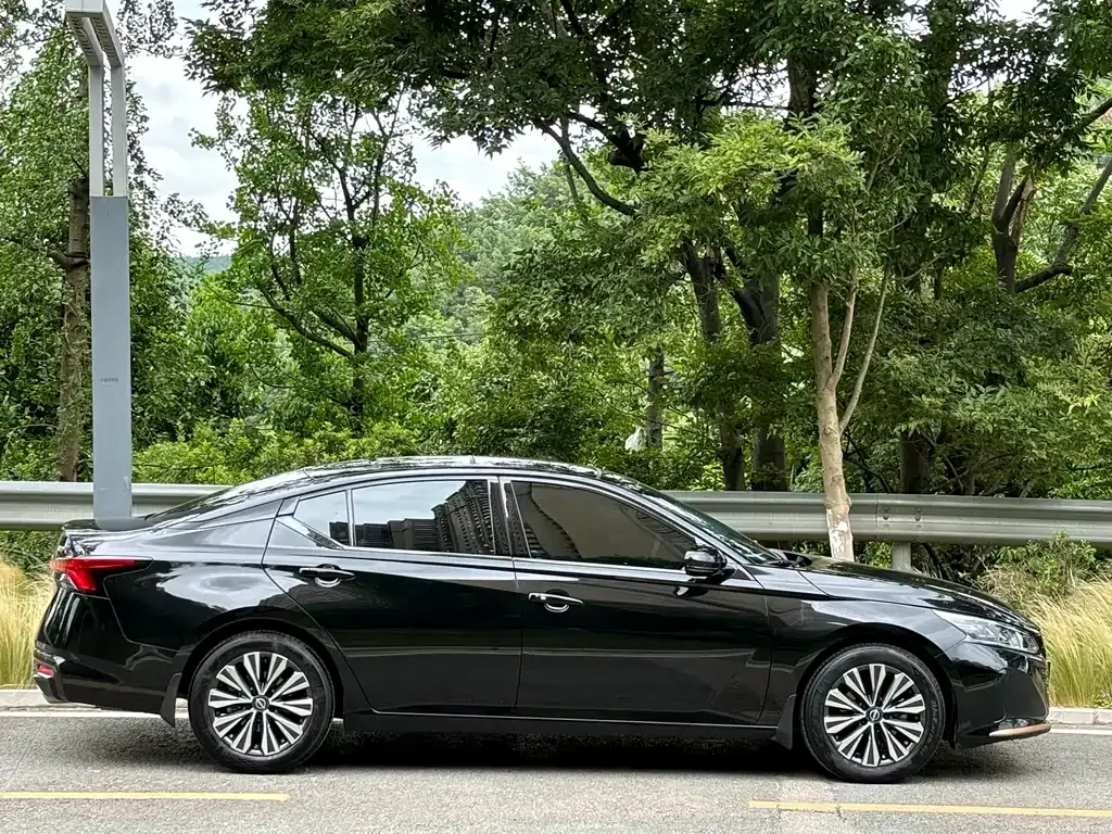 Nissan Teana — фото 9