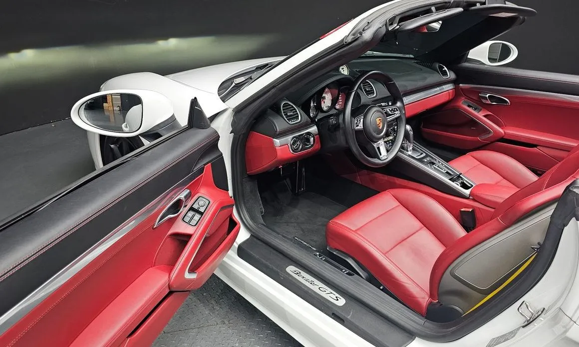 Porsche 718 2024 из KR, фото 6