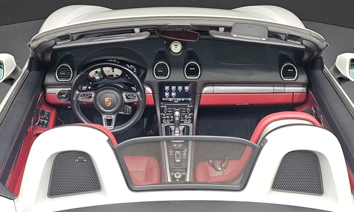 Porsche 718 2024 из KR, фото 4