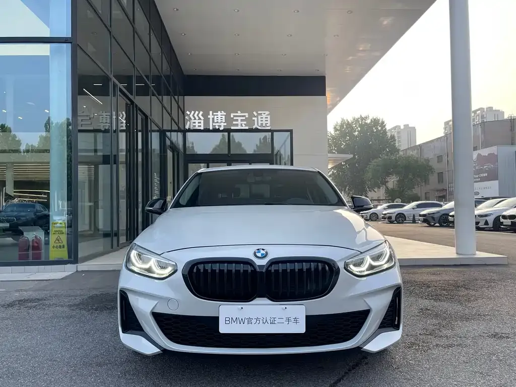 BMW 1 Series 2021 из CN, фото 4