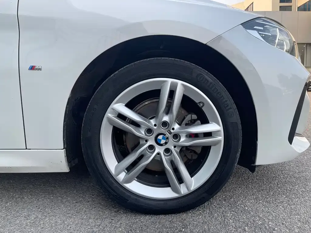 BMW 1 Series 2021 из CN, фото 10