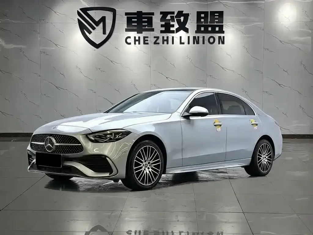 Mercedes-Benz C-Class — фото 1