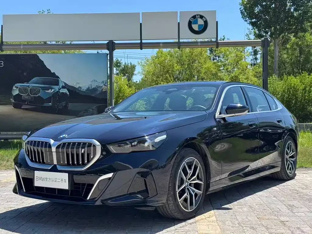BMW i5