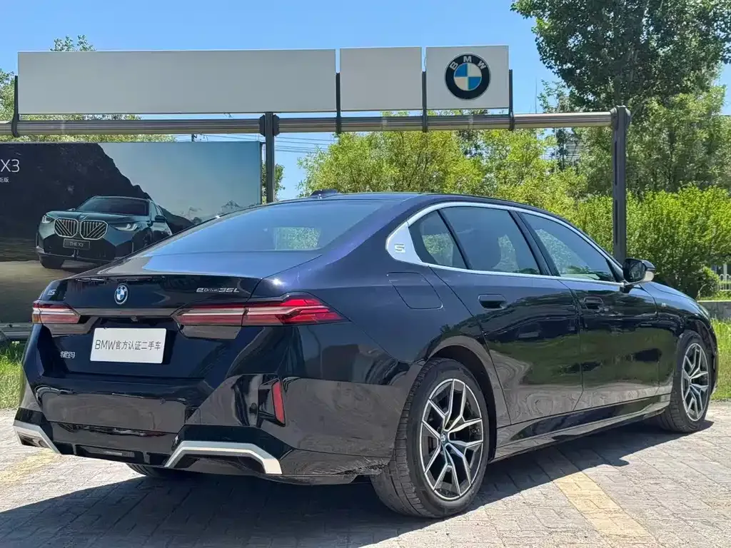 BMW i5 2025 из CN, фото 8