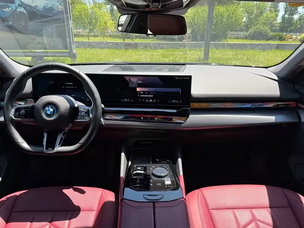BMW i5 2025 из CN, фото 4