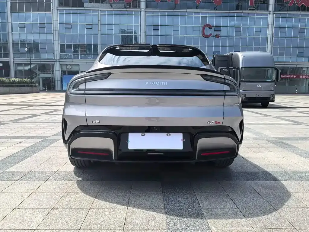 Xiaomi YU7 — фото 9