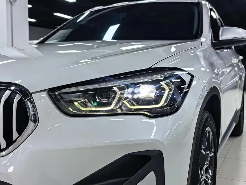 BMW X1 — фото 2