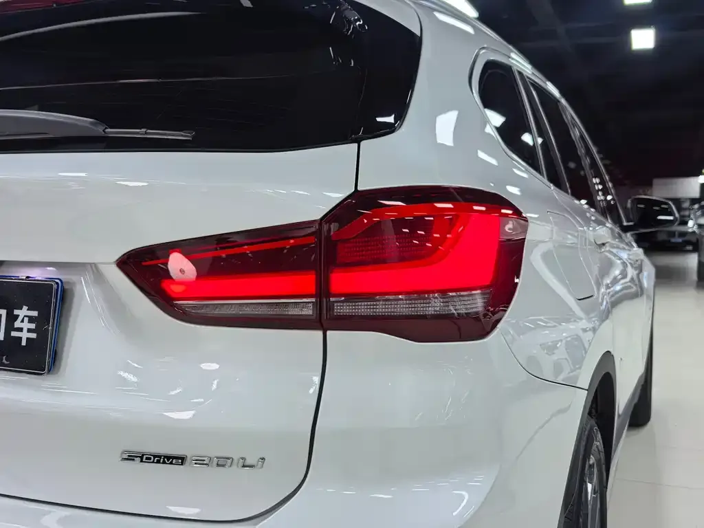 BMW X1 — фото 4