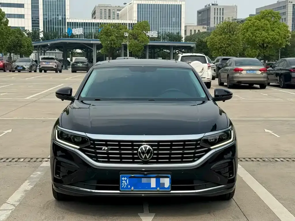 Volkswagen Passat — фото 2