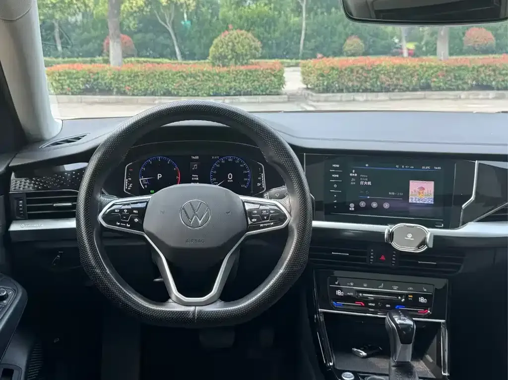 Volkswagen Passat — фото 5