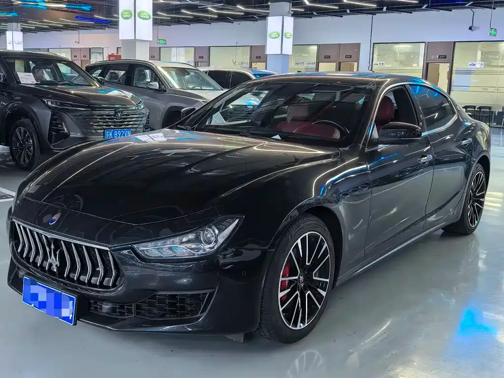Maserati Ghibli — фото 1