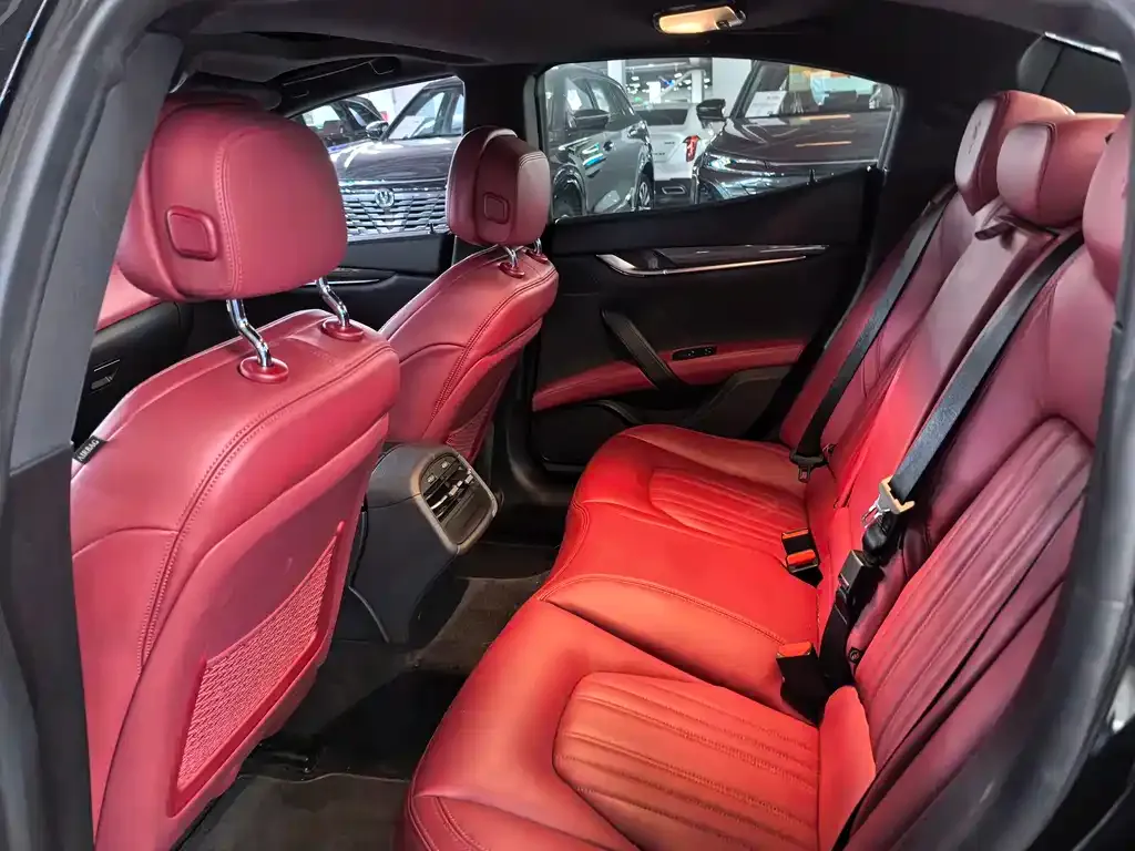 Maserati Ghibli — фото 7