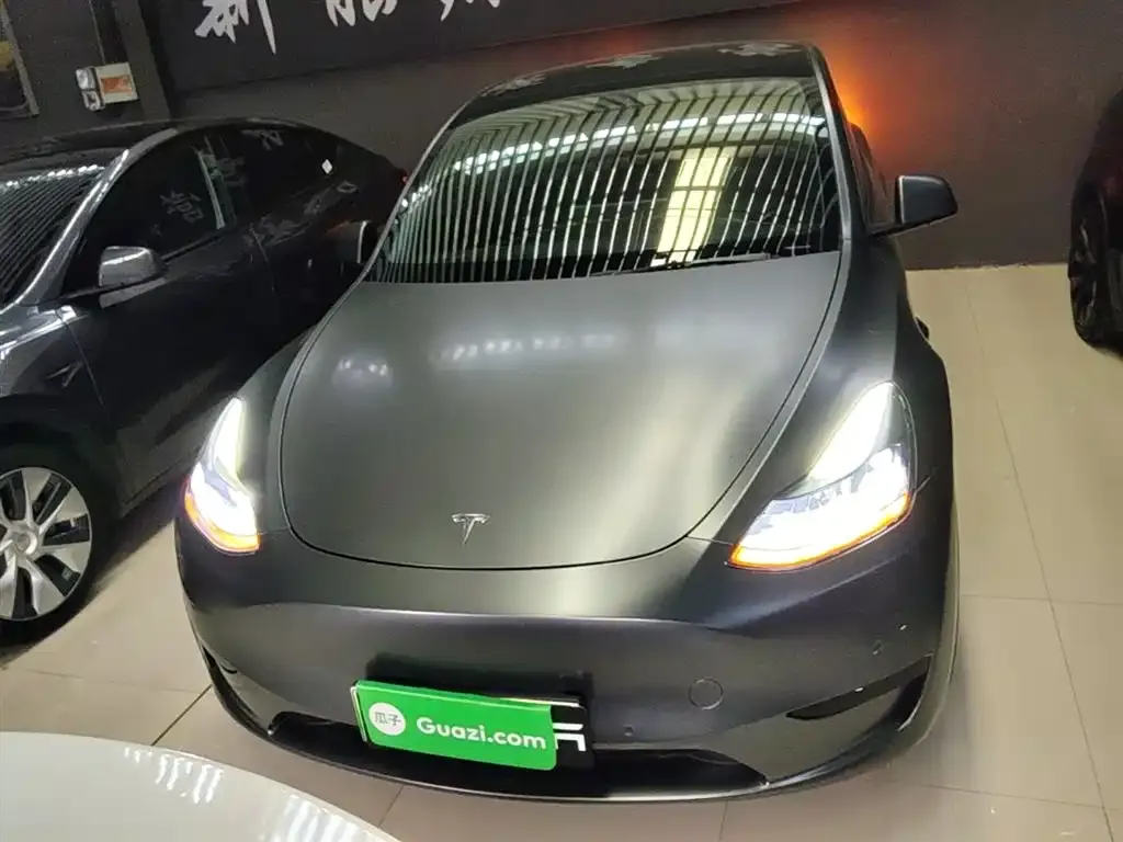 Tesla Model Y — фото 6