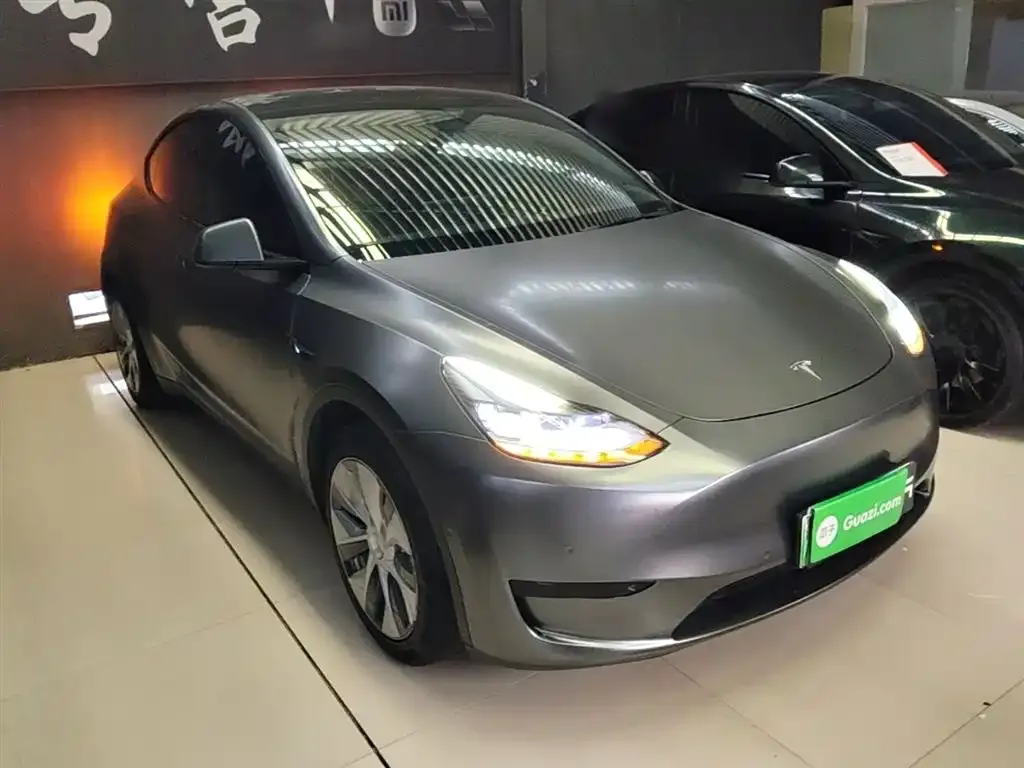 Tesla Model Y — фото 5