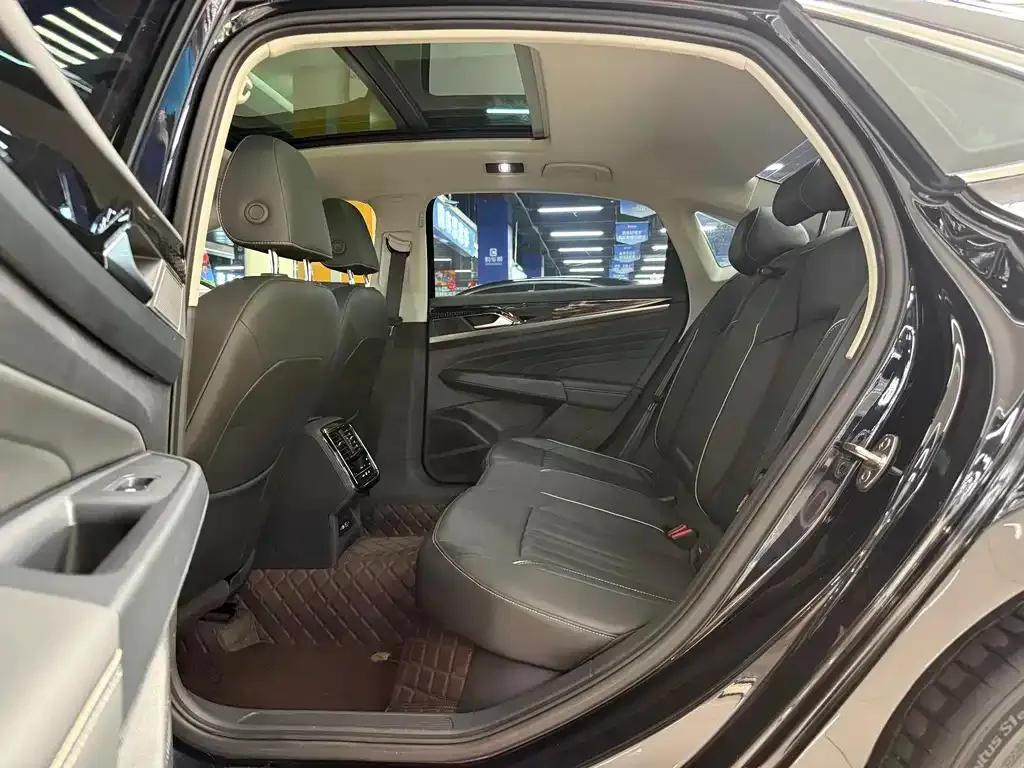 Volkswagen Passat — фото 2