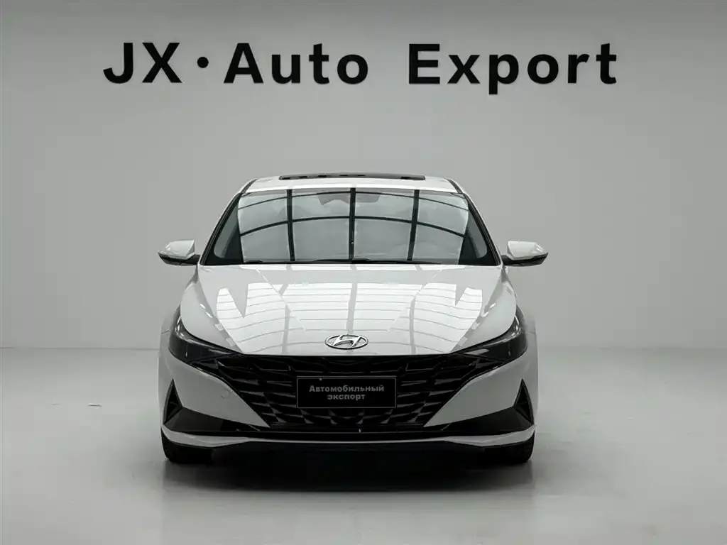 Hyundai Elantra — фото 2