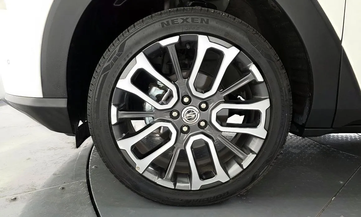KG Mobility (Ssangyong) Torres — фото 4