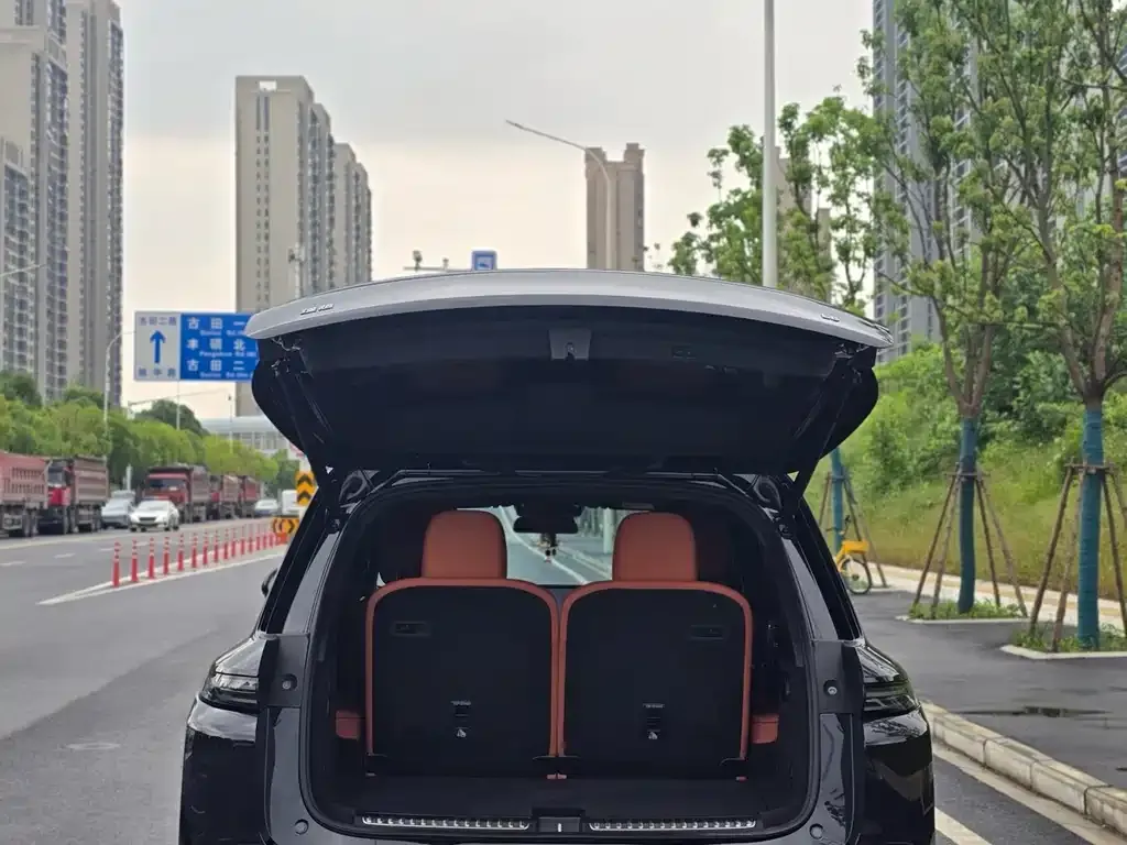 Li Auto L8 2024 из CN, фото 3