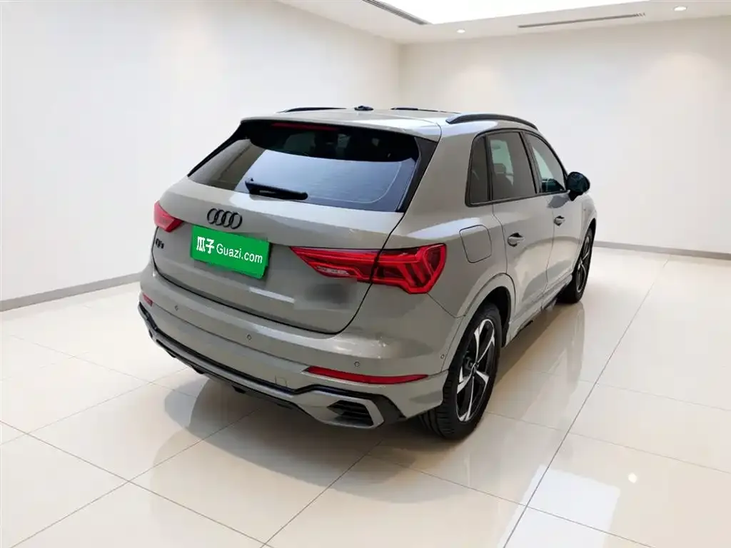 Audi Q3 — фото 9