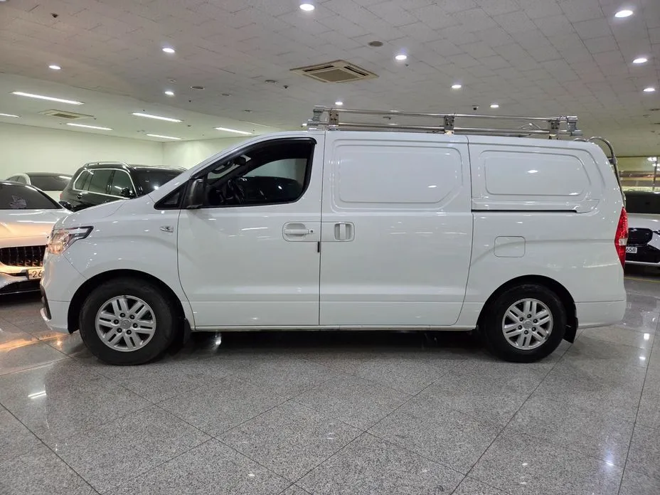 Hyundai Starex 2021 из KR, фото 8