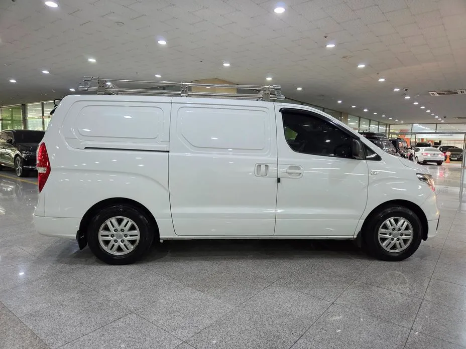 Hyundai Starex 2021 из KR, фото 10